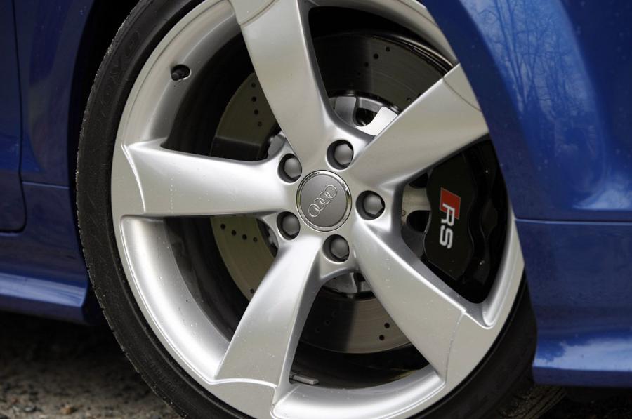Колеса Audi TT RS Coupe (8J) 2011 года  (NA) (фото 36 из 39)